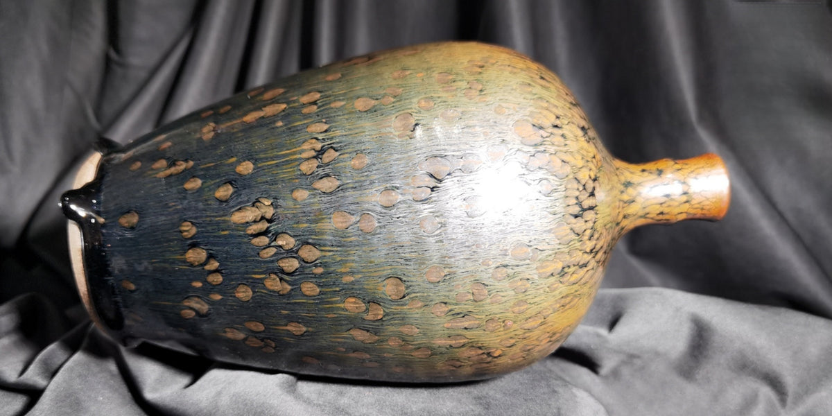 Poseidon's Abyssal Vessel -Bamboo-Joint Meiping (Plum Vase)